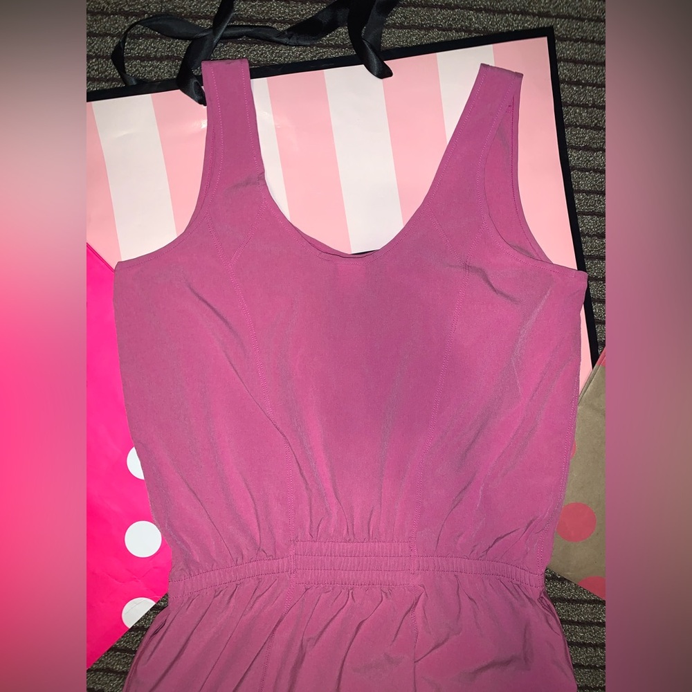 Women’s size 4 Northface Dress. Pink. - Picture 9 of 11